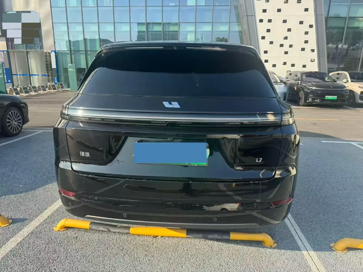 2024 Li L7 Range Extended 154HP REEV 42.8KWH,autocango,china used car exporter,china ev exporter,chinese used car exporter,chinese used ev exporter