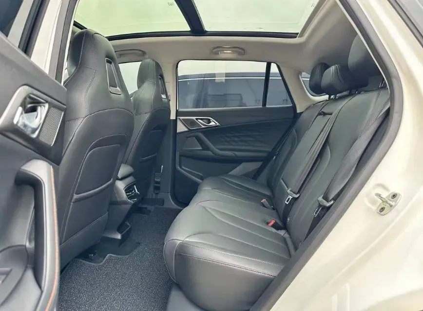 2023 Roewe RX5 1.5T 188HP L4 7DCT,autocango,china used car exporter,china ev exporter,chinese used car exporter,chinese used ev exporter