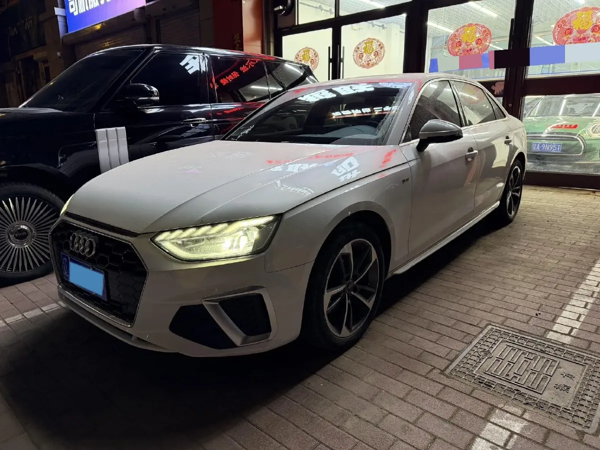 2023 Audi A4L 2.0T 190HP L4 7DCT,autocango,china used car exporter,china ev exporter,chinese used car exporter,chinese used ev exporter