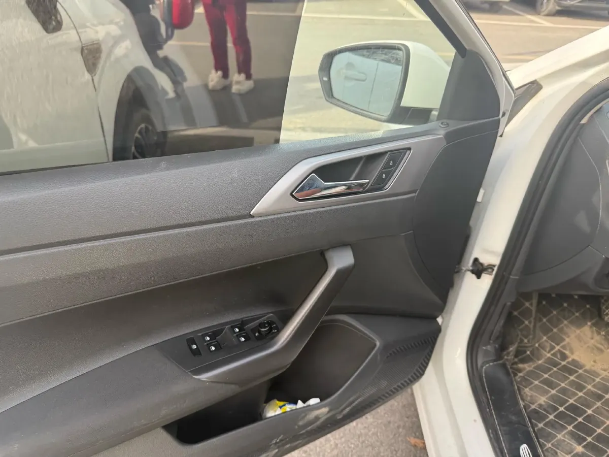 2019 Volkswagen Polo 1.5L 113HP L4 6AT,autocango,china used car exporter,china ev exporter,chinese used car exporter,chinese used ev exporter