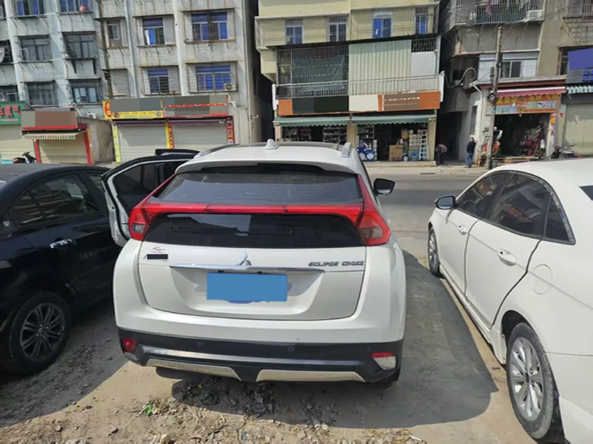 2021 Mitsubishi Eclipse Cross 1.5T 170HP L4 CVT,autocango,china used car exporter,china ev exporter,chinese used car exporter,chinese used ev exporter