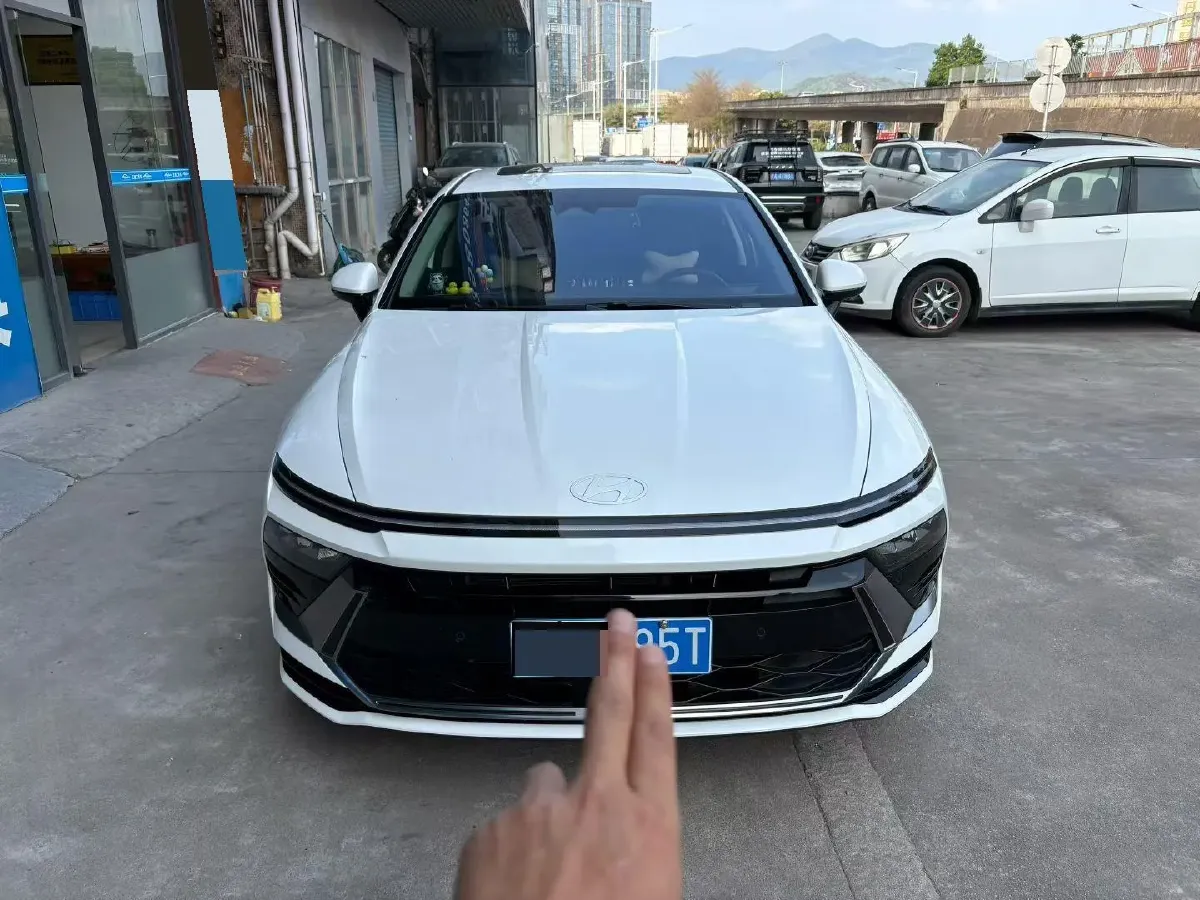 2024 Hyundai Sonata 1.5T 170HP L4 8AT,autocango,china used car exporter,china ev exporter,chinese used car exporter,chinese used ev exporter