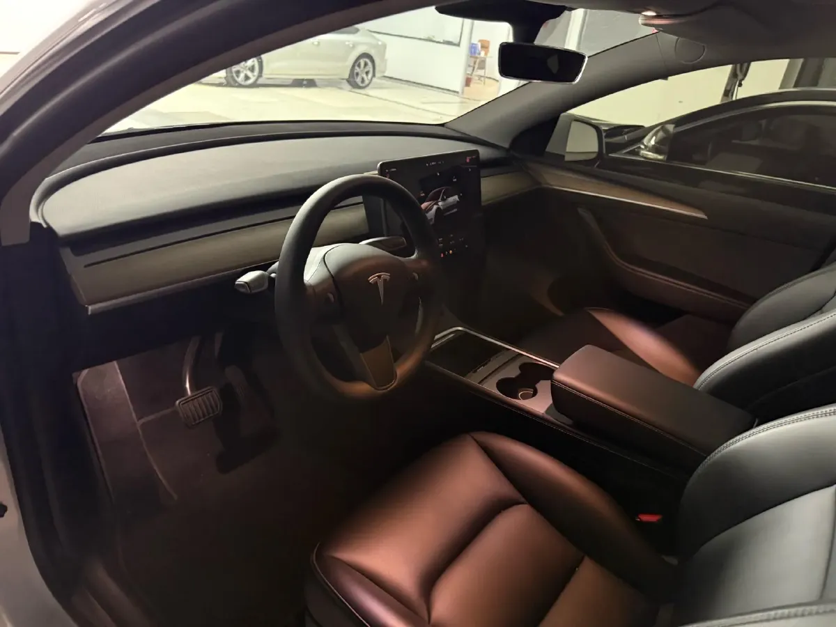 2022 Tesla Model Y BEV 60KWH,autocango,china used car exporter,china ev exporter,chinese used car exporter,chinese used ev exporter