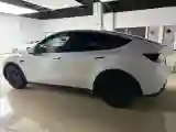 2022 Tesla Model Y BEV 60KWH