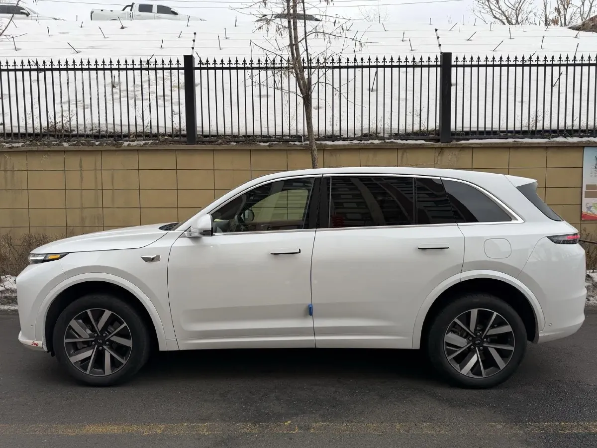 2023 Li L7 Range Extended 154HP REEV 40.9KWH,autocango,china used car exporter,china ev exporter,chinese used car exporter,chinese used ev exporter
