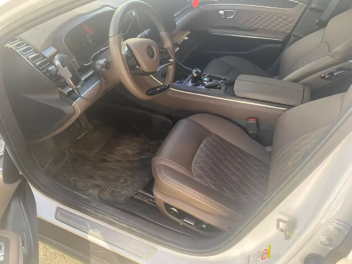 2022 Volkswagen Tiguan L 2.0T 186HP L4 7DCT,autocango,china used car exporter,china ev exporter,chinese used car exporter,chinese used ev exporter