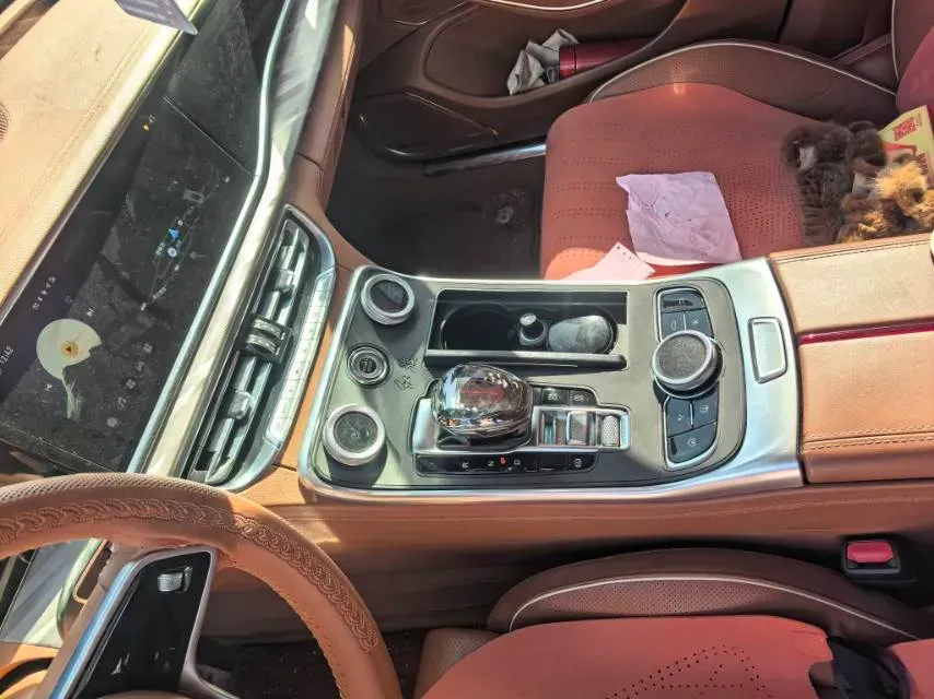 2020 HongQi H9 2.0T 252HP L4 7DCT,autocango,china used car exporter,china ev exporter,chinese used car exporter,chinese used ev exporter