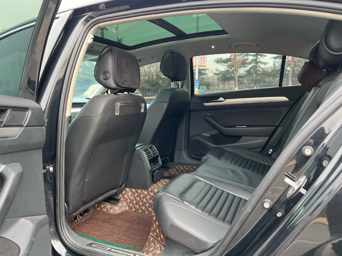 2018 Volkswagen Magotan 1.4T 150HP L4 7DCT,autocango,china used car exporter,china ev exporter,chinese used car exporter,chinese used ev exporter