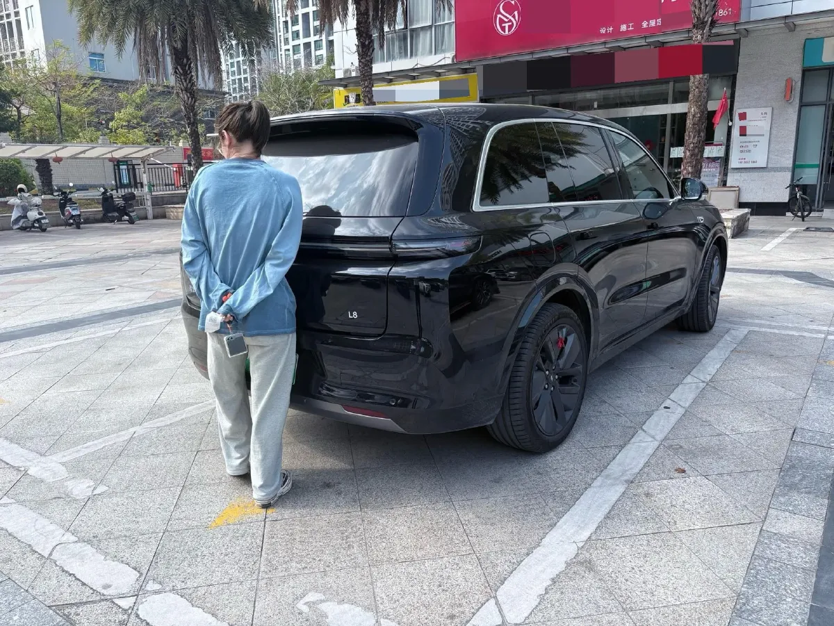 2024 Toyota Granvia 2.5L 189HP L4 E-CVT Hybrid,autocango,china used car exporter,china ev exporter,chinese used car exporter,chinese used ev exporter