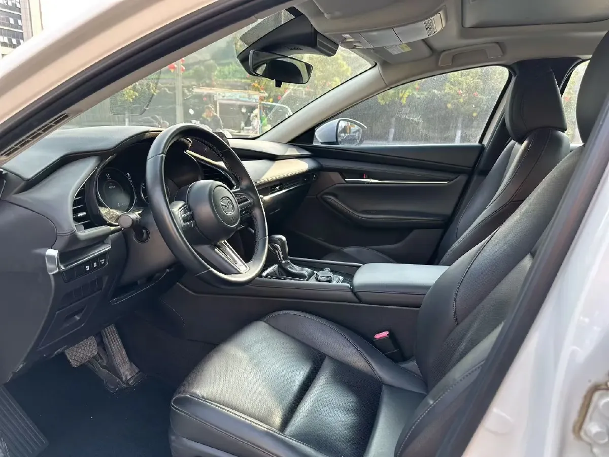 2022 Mazda 3 Axela 2.0L 158HP L4 6AT,autocango,china used car exporter,china ev exporter,chinese used car exporter,chinese used ev exporter