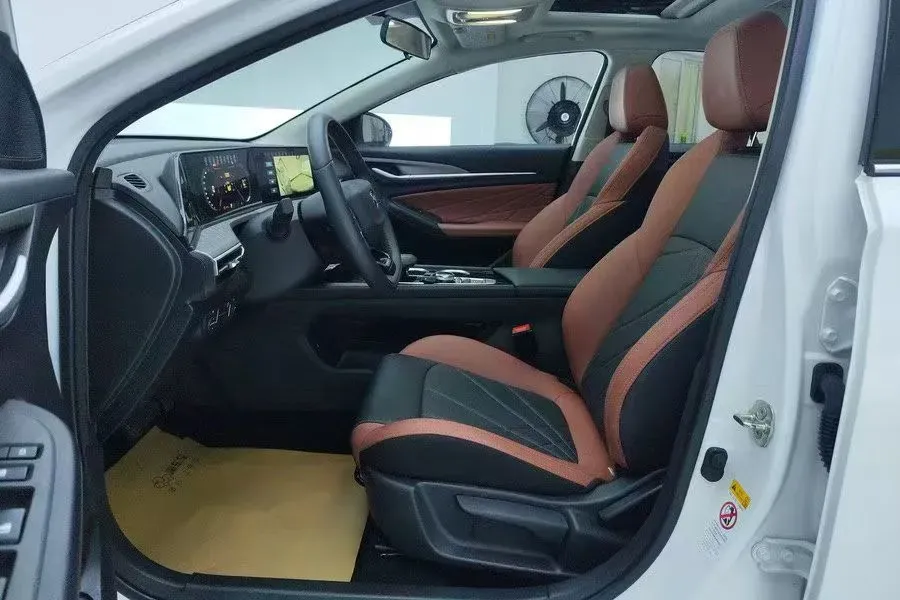 2022 ChangAn Eado 1.4T 160HP L4 7DCT,autocango,china used car exporter,china ev exporter,chinese used car exporter,chinese used ev exporter