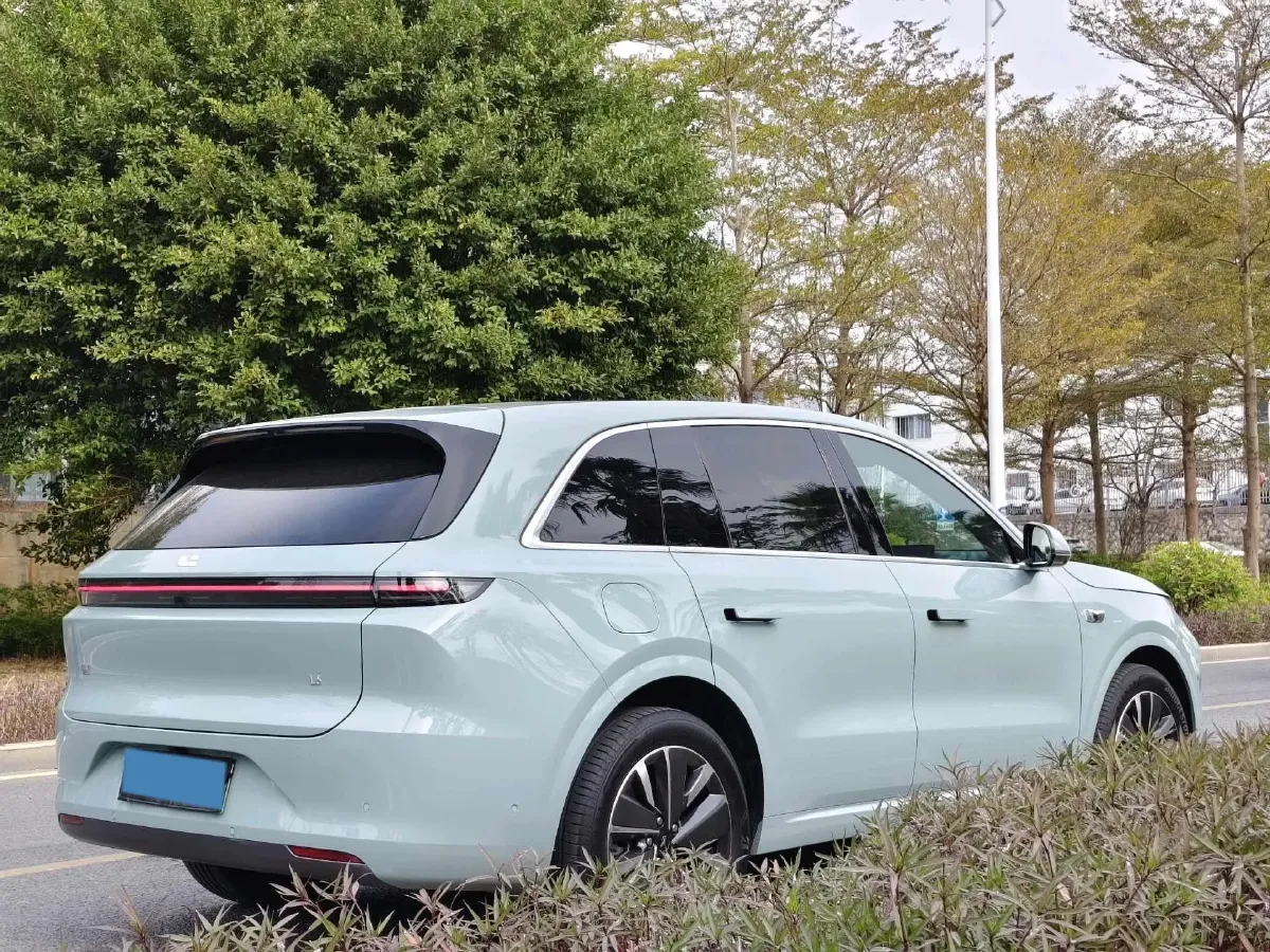 2025 Li L6 Range Extended 154HP L4 REEV,autocango,china used car exporter,china ev exporter,chinese used car exporter,chinese used ev exporter