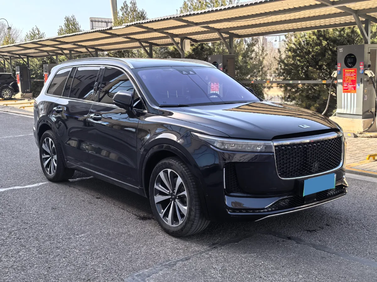 2020 Li ONE Range Extended 131HP REEV 40.5KWH,autocango,china used car exporter,china ev exporter,chinese used car exporter,chinese used ev exporter