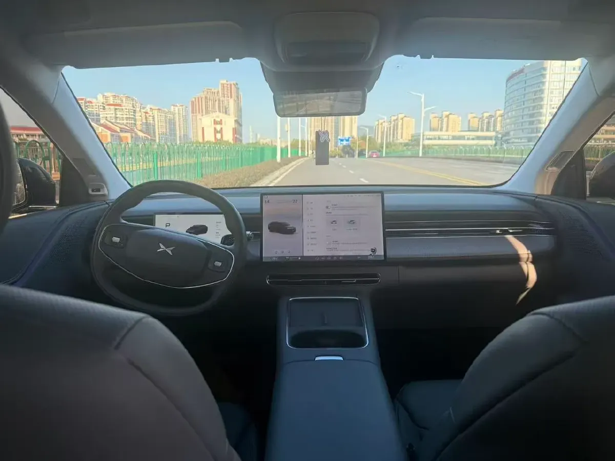 2025 Xpeng G6 BEV 68.5KWH,autocango,china used car exporter,china ev exporter,chinese used car exporter,chinese used ev exporter