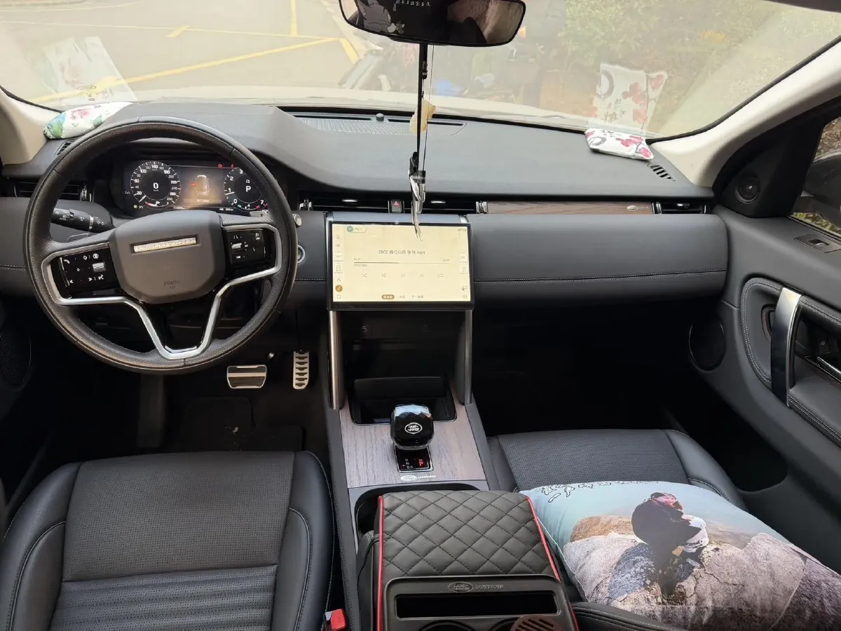 2024 Land Rover Discovery Sport 2.0T 249HP L4 9AT,autocango,china used car exporter,china ev exporter,chinese used car exporter,chinese used ev exporter