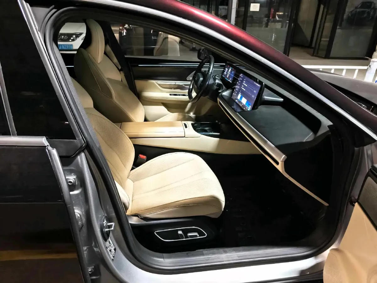 2020 Xpeng P7 BEV 70.8KWH,autocango,china used car exporter,china ev exporter,chinese used car exporter,chinese used ev exporter