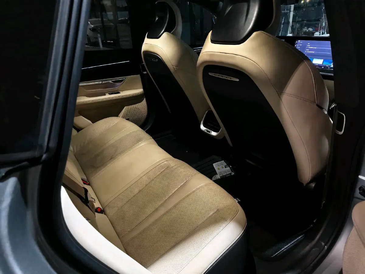 2020 Xpeng P7 BEV 70.8KWH,autocango,china used car exporter,china ev exporter,chinese used car exporter,chinese used ev exporter