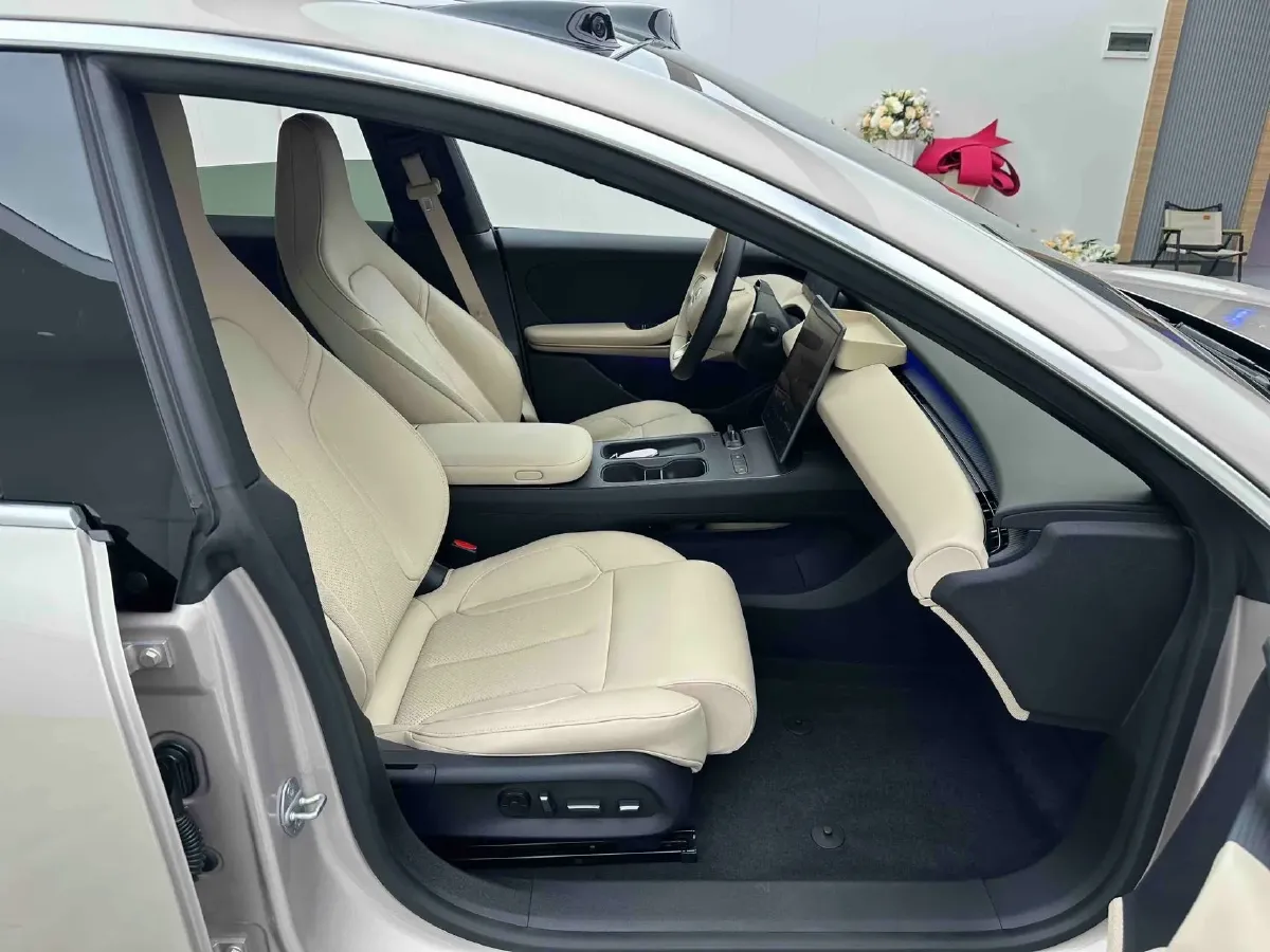 2024 NIO ET5T BEV 75KWH,autocango,china used car exporter,china ev exporter,chinese used car exporter,chinese used ev exporter