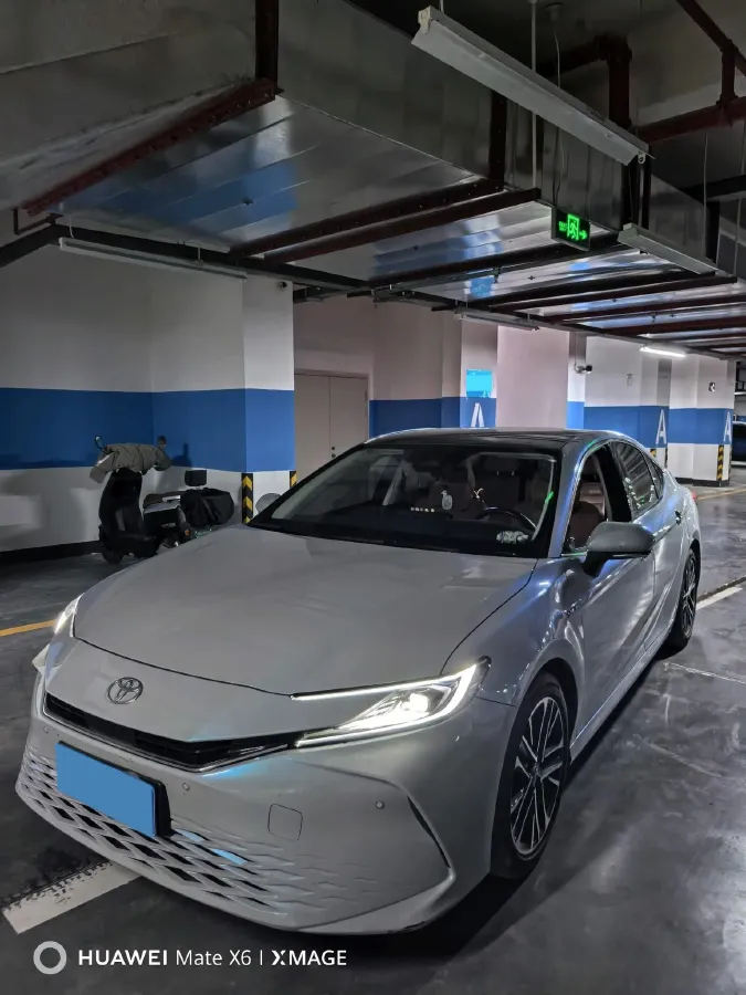 2024 Toyota Camry 2.0L 152HP L4 E-CVT Hybrid,autocango,china used car exporter,china ev exporter,chinese used car exporter,chinese used ev exporter