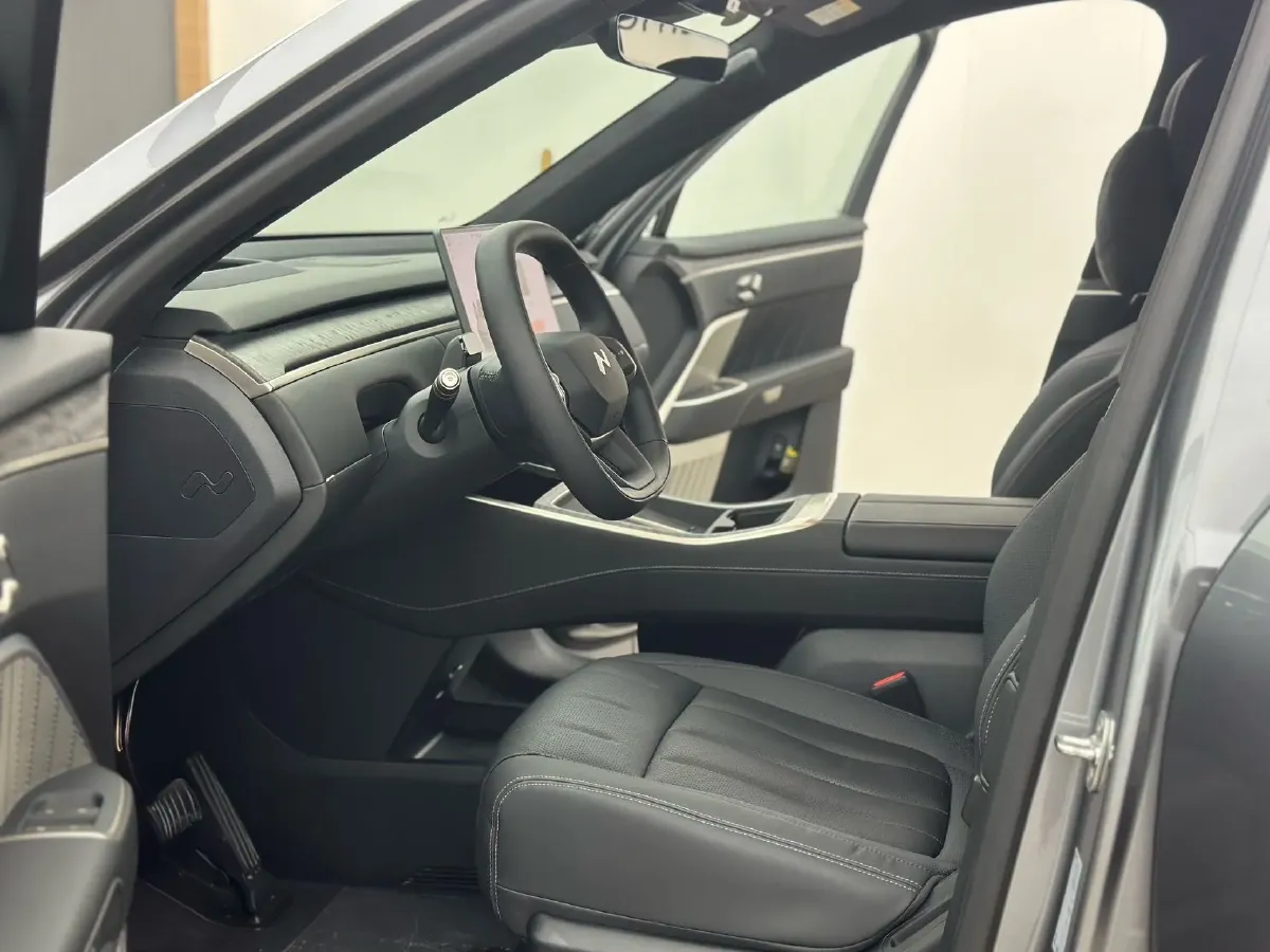 2025 ONVO L90 BEV,autocango,china used car exporter,china ev exporter,chinese used car exporter,chinese used ev exporter