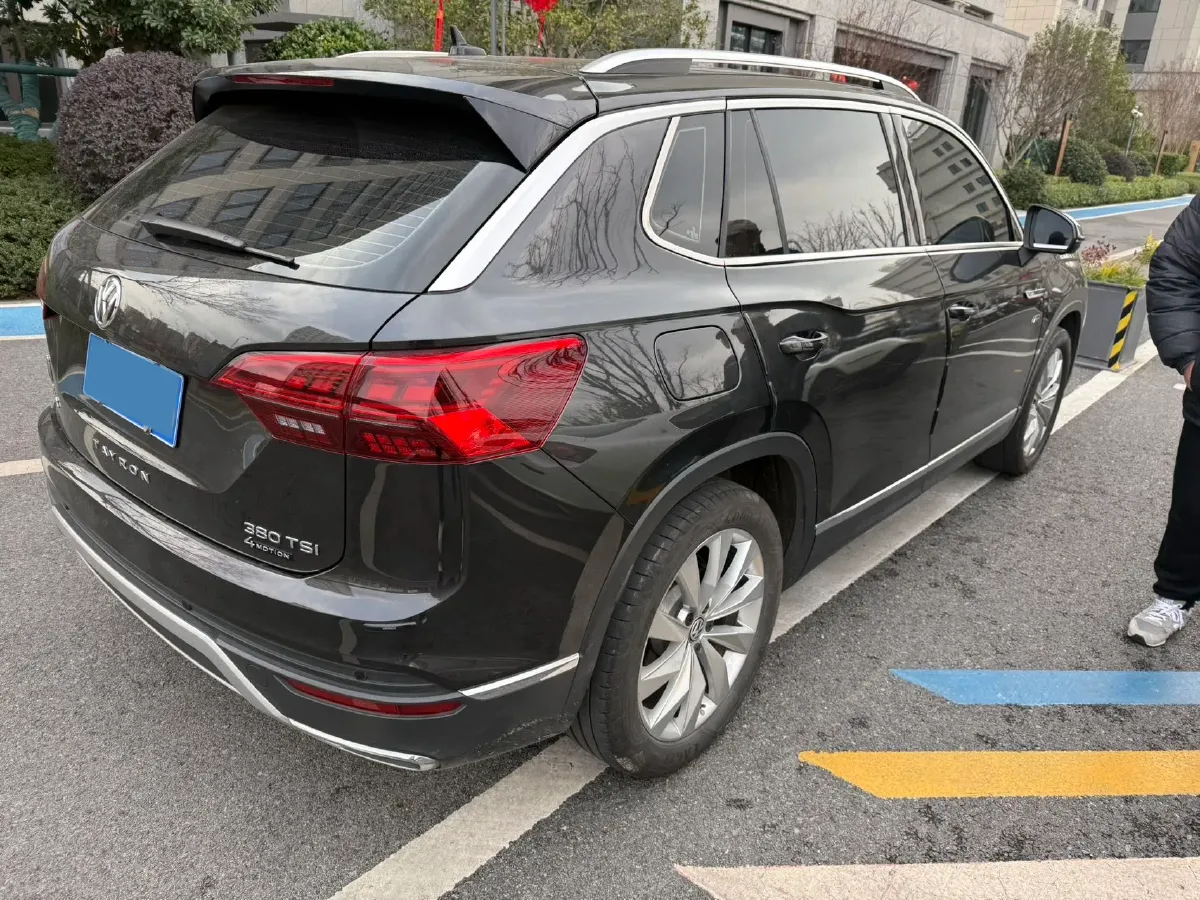 2021 Volkswagen Tayron 2.0T 220HP L4 7DCT,autocango,china used car exporter,china ev exporter,chinese used car exporter,chinese used ev exporter
