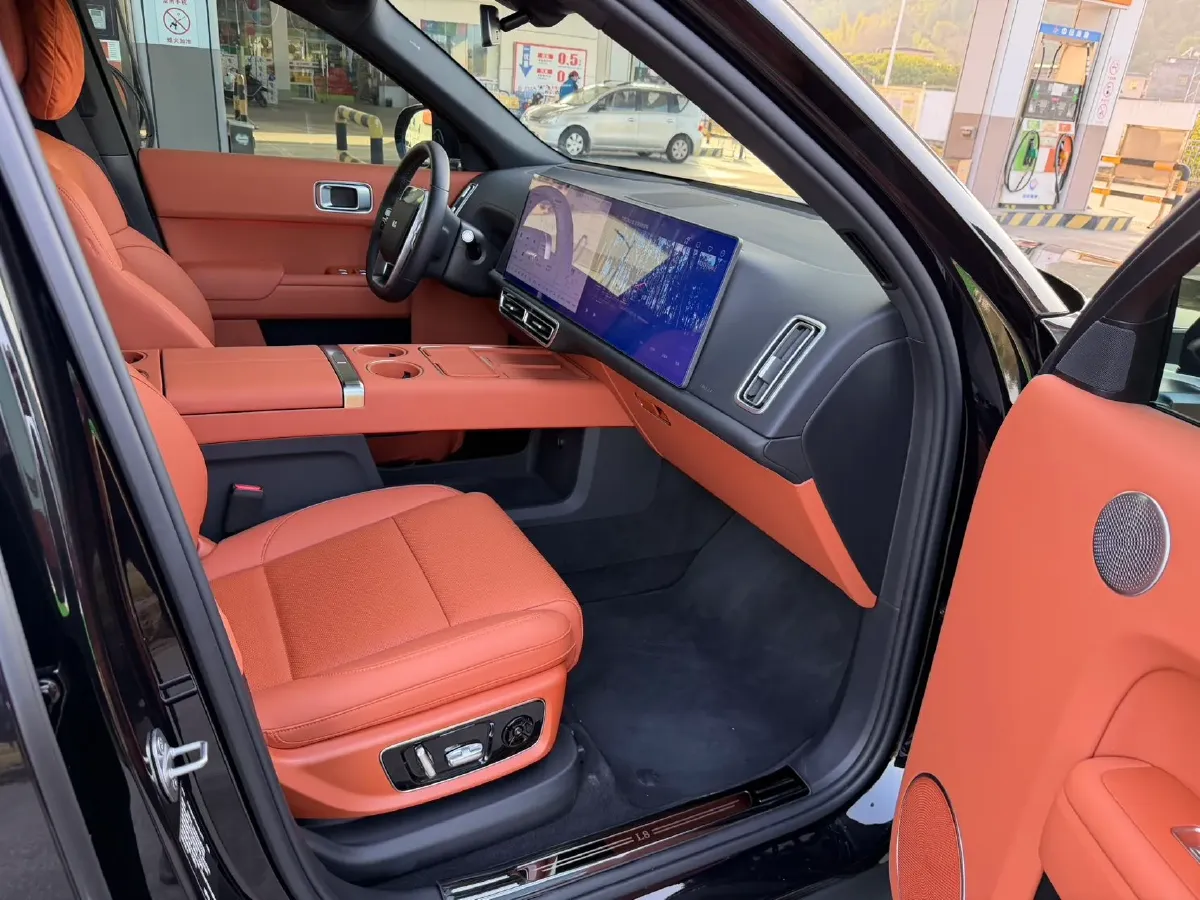 2025 Li L8 Range Extended 154HP REEV,autocango,china used car exporter,china ev exporter,chinese used car exporter,chinese used ev exporter