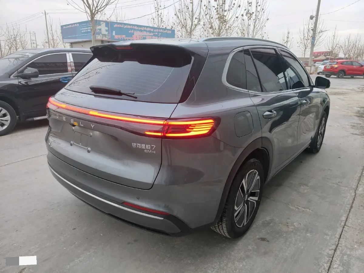 2025 Geely Galaxy L7 1.5L 112HP L4 1DHT PHEV 18.4KWH,autocango,china used car exporter,china ev exporter,chinese used car exporter,chinese used ev exporter