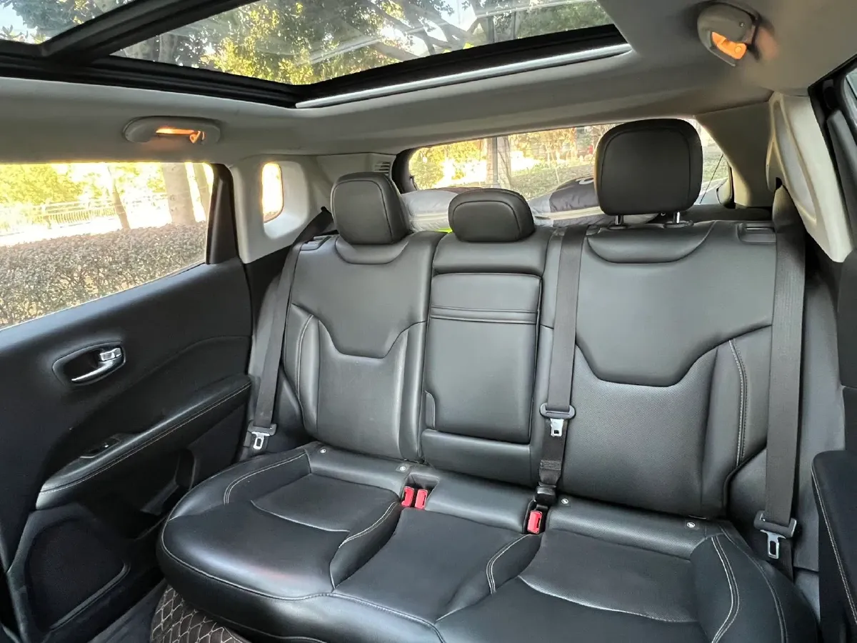 2017 Jeep Compass 1.4T 165HP L4 7DCT,autocango,china used car exporter,china ev exporter,chinese used car exporter,chinese used ev exporter