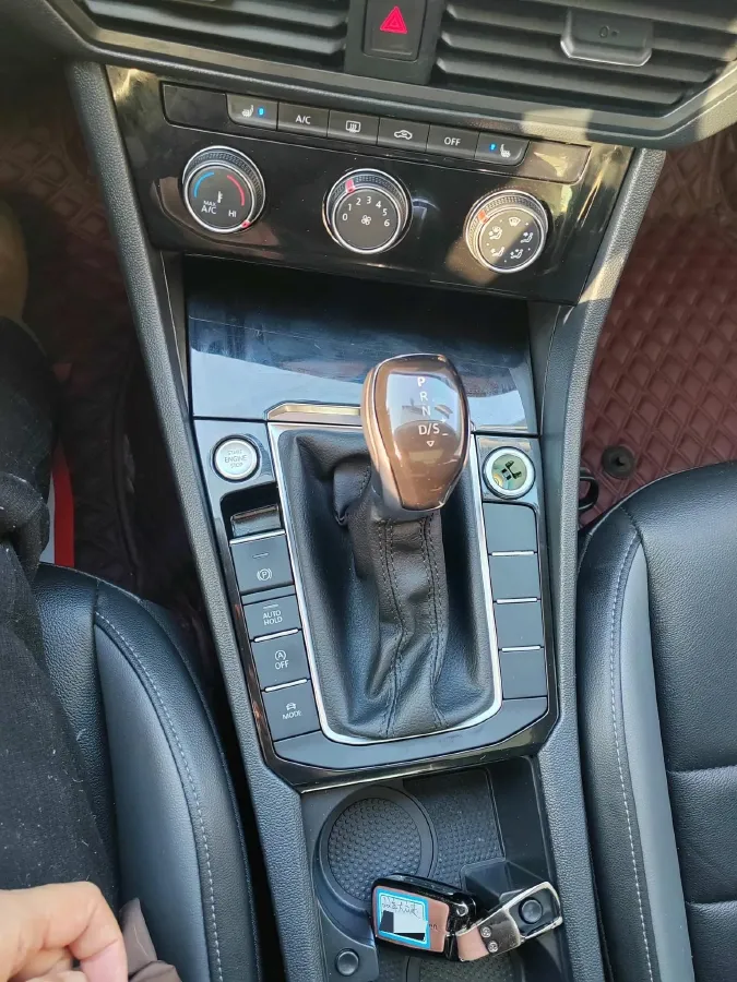 2021 Volkswagen Sagitar 1.4T 150HP L4 7DCT,autocango,china used car exporter,china ev exporter,chinese used car exporter,chinese used ev exporter