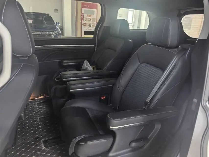 2023 GAC Trumpchi M8 2.0T 252HP L4 8AT,autocango,china used car exporter,china ev exporter,chinese used car exporter,chinese used ev exporter