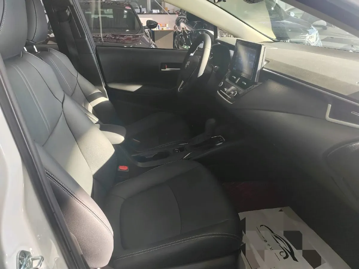 2021 Toyota Corolla 1.2T 116HP L4 CVT,autocango,china used car exporter,china ev exporter,chinese used car exporter,chinese used ev exporter