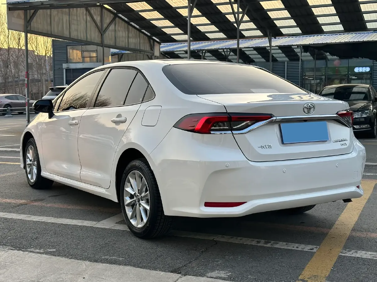 2021 Toyota Corolla 1.2T 116HP L4 CVT,autocango,china used car exporter,china ev exporter,chinese used car exporter,chinese used ev exporter