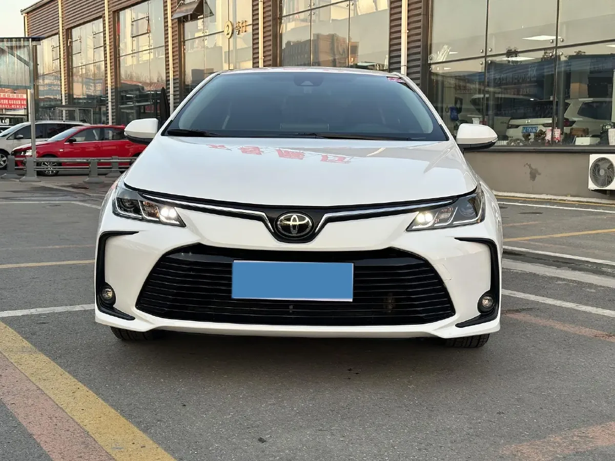 2021 Toyota Corolla 1.2T 116HP L4 CVT,autocango,china used car exporter,china ev exporter,chinese used car exporter,chinese used ev exporter