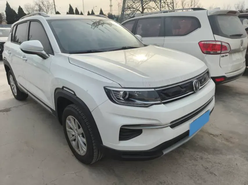 2019 ChangAn CS35 Plus 1.6L 128HP L4 5MT,autocango,china used car exporter,china ev exporter,chinese used car exporter,chinese used ev exporter