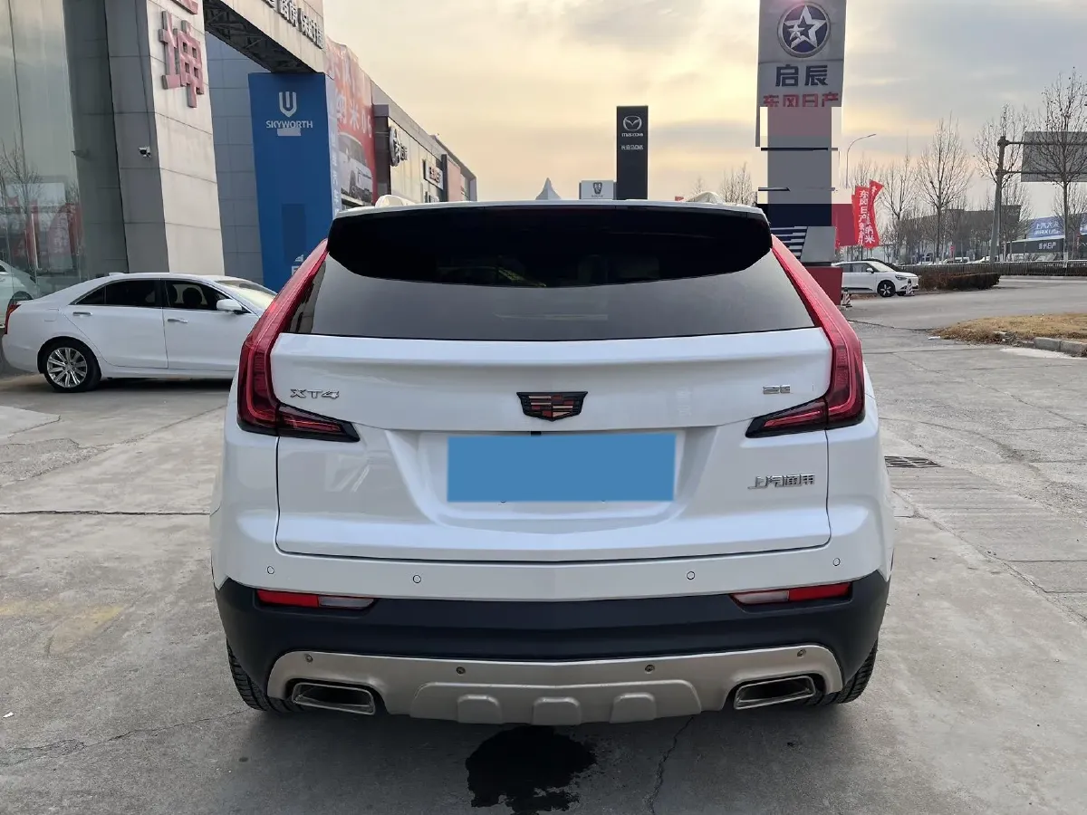 2021 Cadillac XT4 2.0T 237HP L4 9AT,autocango,china used car exporter,china ev exporter,chinese used car exporter,chinese used ev exporter