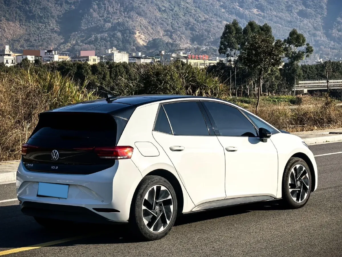 2024 Volkswagen ID.3 BEV 52.8KWH,autocango,china used car exporter,china ev exporter,chinese used car exporter,chinese used ev exporter