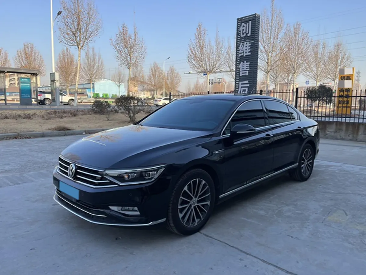 2020 Volkswagen Magotan 2.0T 186HP L4 7DCT,autocango,china used car exporter,china ev exporter,chinese used car exporter,chinese used ev exporter