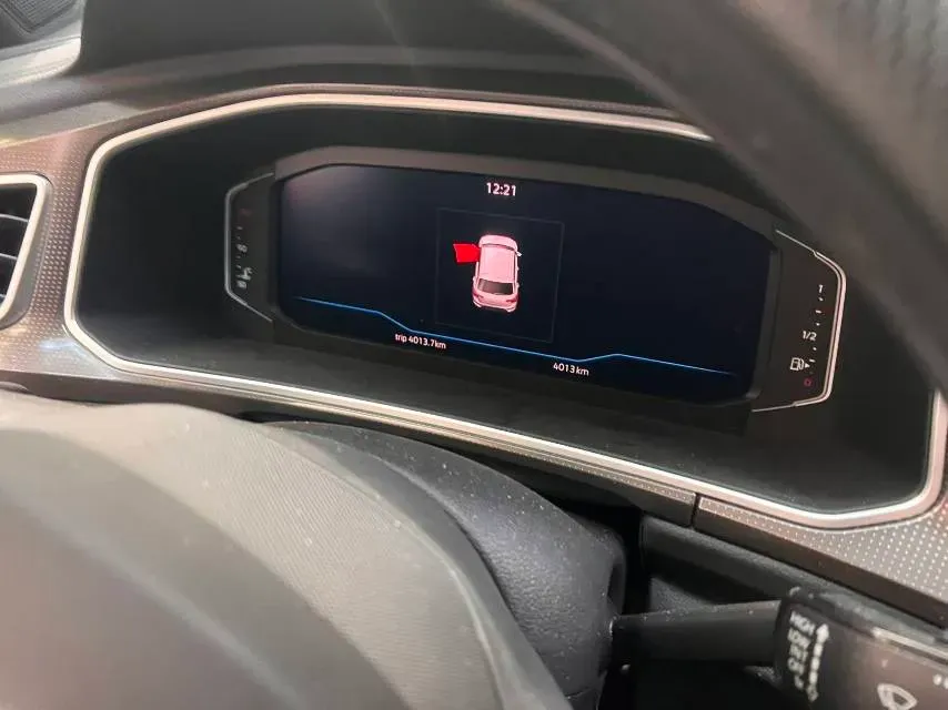 2025 Volkswagen T-Roc 1.5T 160HP L4 7DCT,autocango,china used car exporter,china ev exporter,chinese used car exporter,chinese used ev exporter