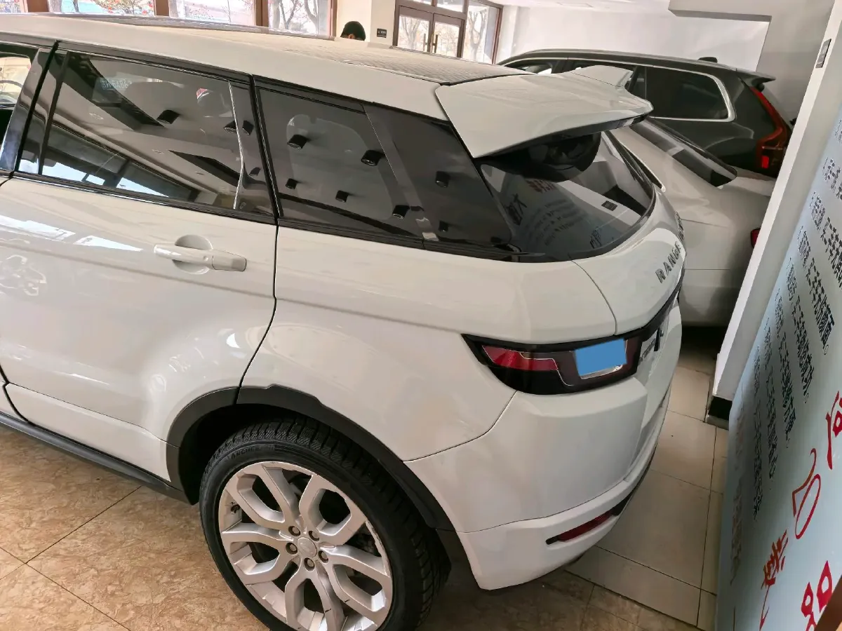 2018 Jaguar F-PACE 2.0T 250HP L4 8AT,autocango,china used car exporter,china ev exporter,chinese used car exporter,chinese used ev exporter