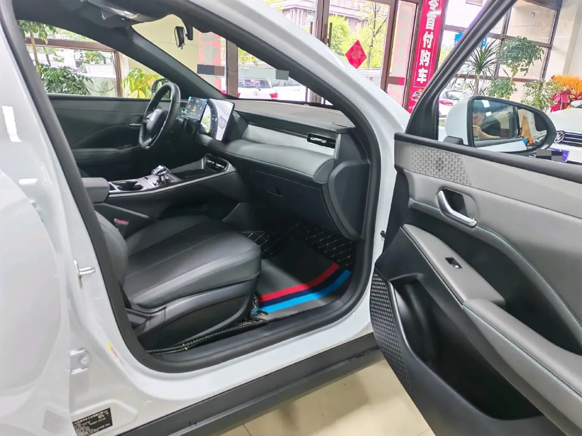 2025 BYD Qin Plus 1.5L 101HP L4 E-CVT PHEV 7.68KWH,autocango,china used car exporter,china ev exporter,chinese used car exporter,chinese used ev exporter