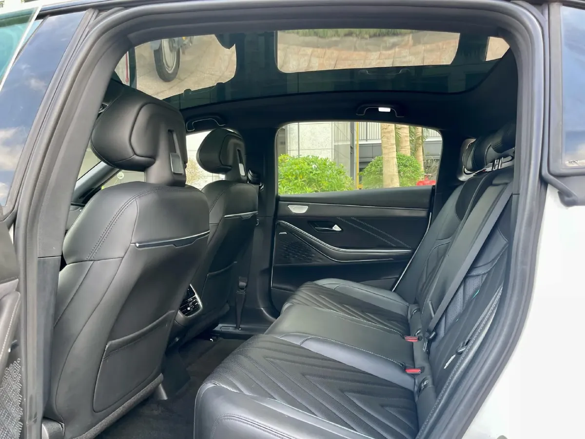 2022 DongFeng Forthing LingZhi EV BEV 68.4KWH,autocango,china used car exporter,china ev exporter,chinese used car exporter,chinese used ev exporter