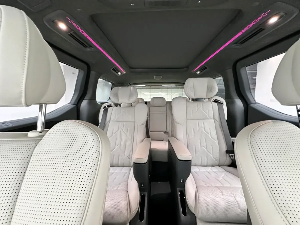 2024 Zeekr 009 BEV 108KWH,autocango,china used car exporter,china ev exporter,chinese used car exporter,chinese used ev exporter