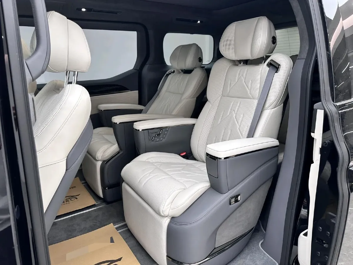 2024 Zeekr 009 BEV 108KWH,autocango,china used car exporter,china ev exporter,chinese used car exporter,chinese used ev exporter