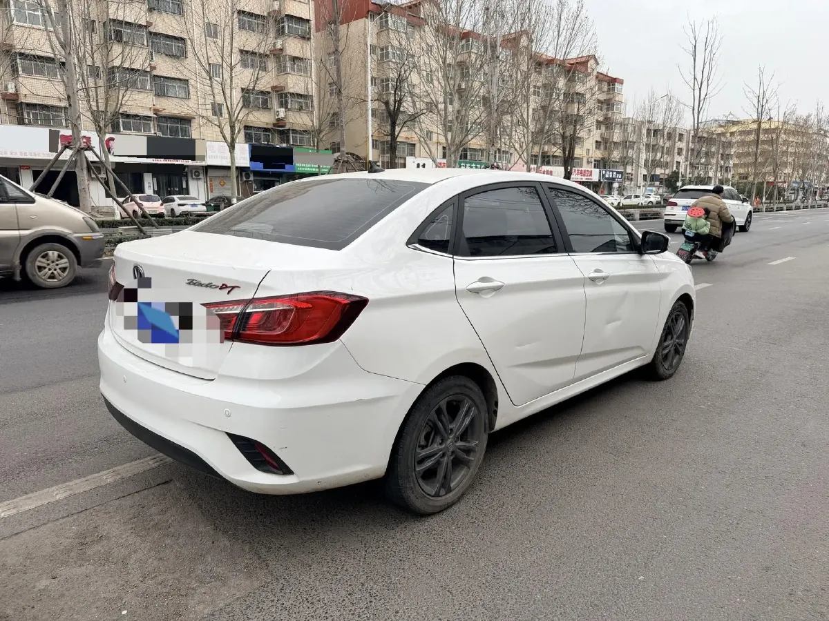 2019 ChangAn Eado DT 1.6L 125HP L4 5MT,autocango,china used car exporter,china ev exporter,chinese used car exporter,chinese used ev exporter