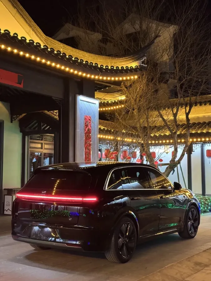 2023 Li L7 Range Extended 154HP REEV 40.9KWH,autocango,china used car exporter,china ev exporter,chinese used car exporter,chinese used ev exporter