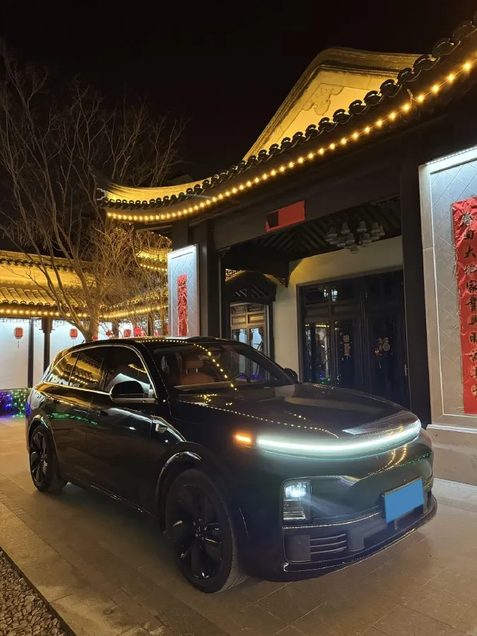 2023 Li L7 Range Extended 154HP REEV 40.9KWH,autocango,china used car exporter,china ev exporter,chinese used car exporter,chinese used ev exporter