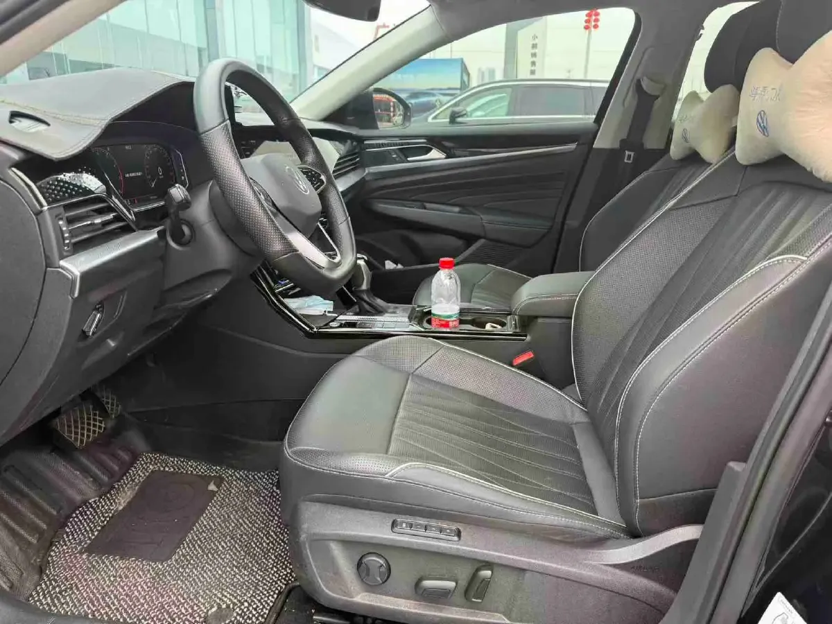 2023 Volkswagen Passat 2.0T 186HP L4 7DCT,autocango,china used car exporter,china ev exporter,chinese used car exporter,chinese used ev exporter