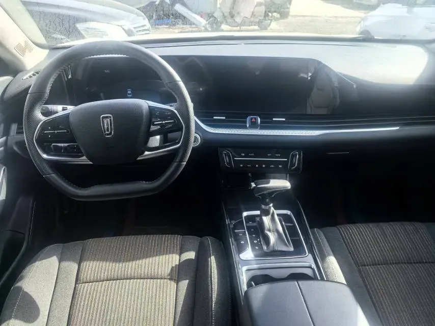 2023 Bestune B70 1.5T 169HP L4 7DCT,autocango,china used car exporter,china ev exporter,chinese used car exporter,chinese used ev exporter