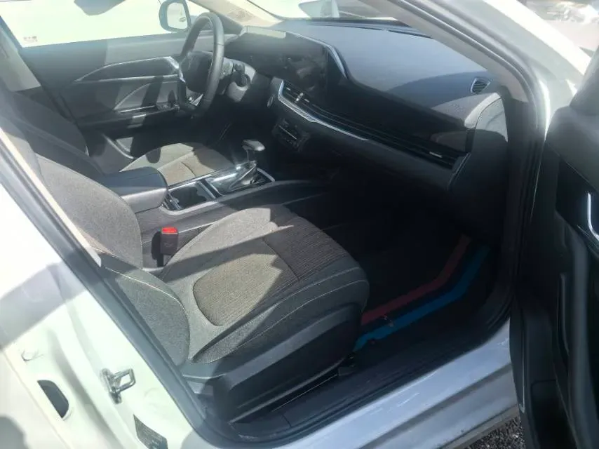 2023 Bestune B70 1.5T 169HP L4 7DCT,autocango,china used car exporter,china ev exporter,chinese used car exporter,chinese used ev exporter