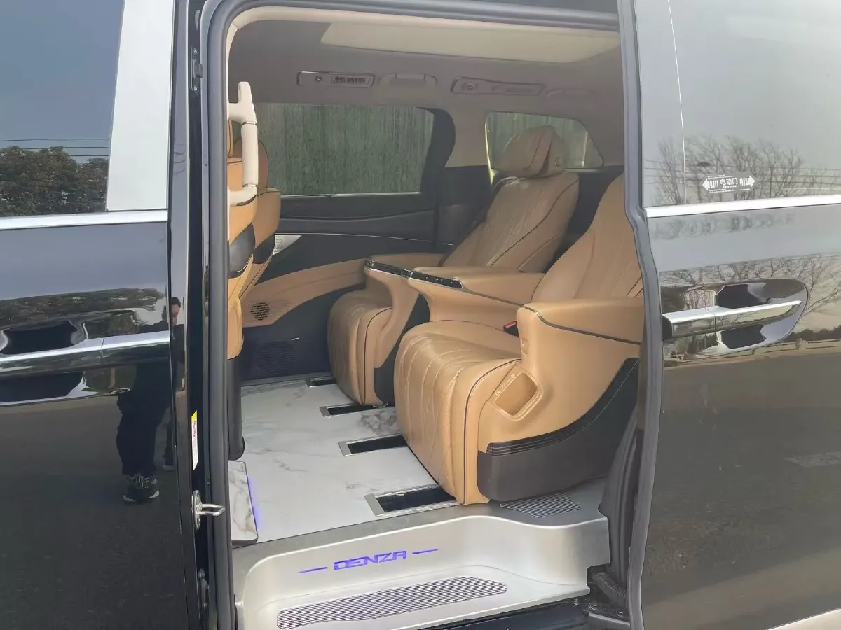 2024 Denza D9 1.5T 139HP L4 E-CVT PHEV 20.39KWH,autocango,china used car exporter,china ev exporter,chinese used car exporter,chinese used ev exporter